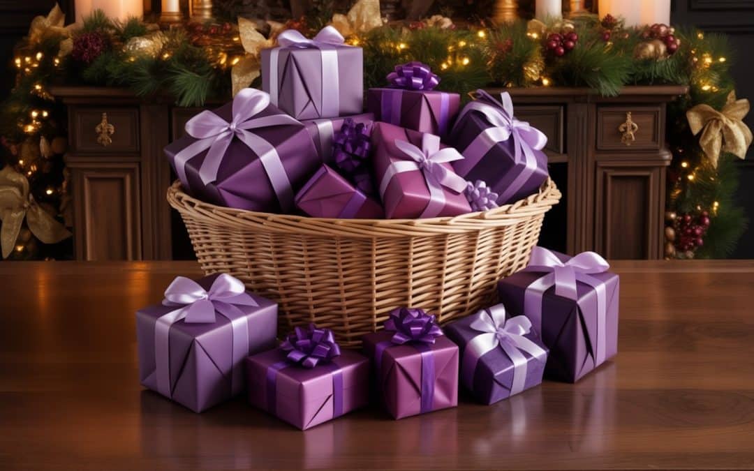 6 DIY Purple Holiday Party Favor Ideas