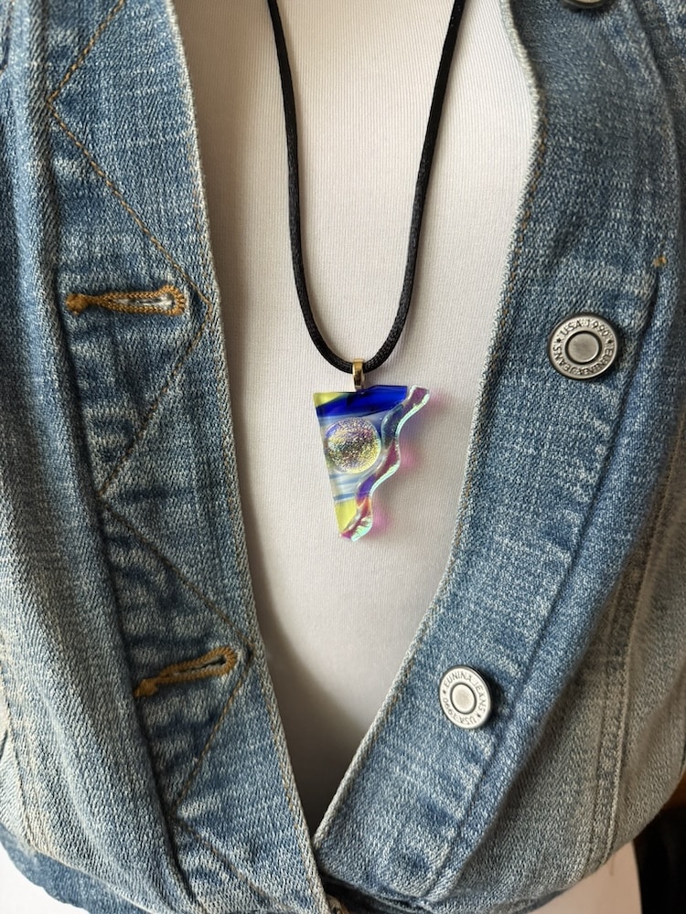 Aurora Drift - Dichroic Pendant - Image 4